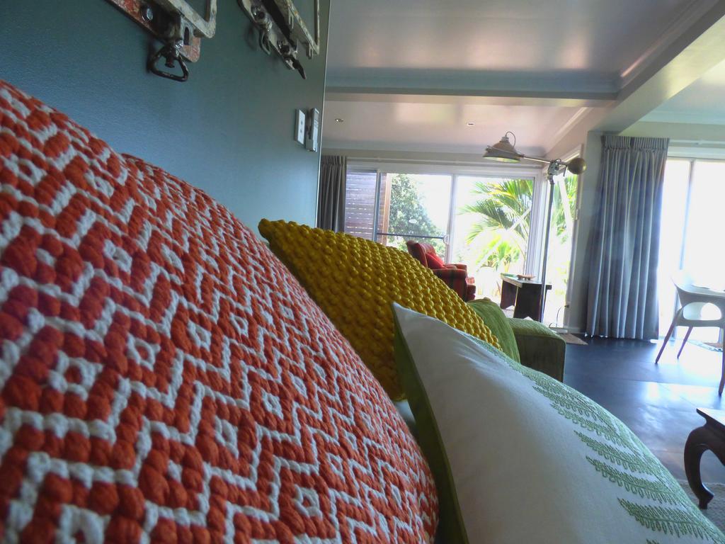 Arthouse Beachfront Accommodation Emerald Beach Exterior photo