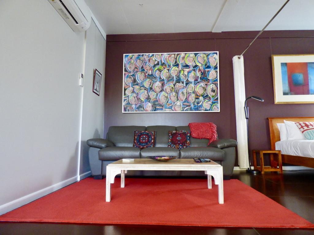 Arthouse Beachfront Accommodation Emerald Beach Exterior photo